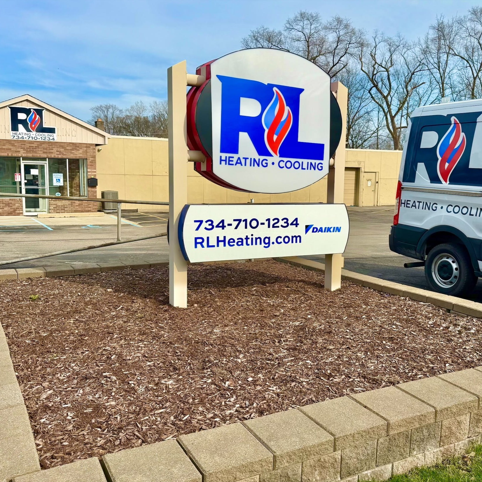 R&L Heating and Cooling's Taylor storefront